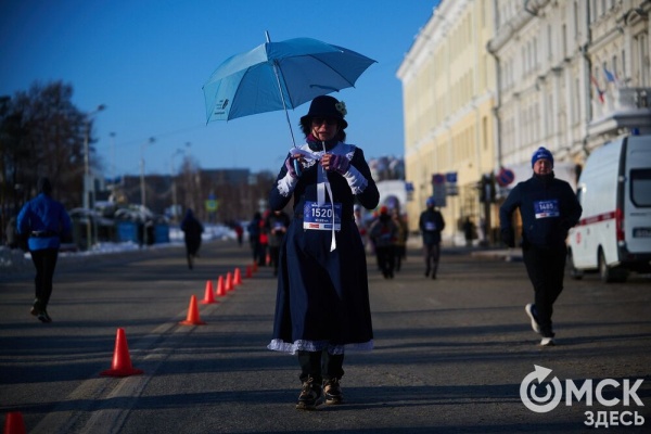 Миньоны с авоськой, самобеглые узники и Якубович. Кого собрал Рождественский полумарафон Миньоны с авоськой, самобеглые узники и Якубович. Кого собрал Рождественский полумарафон