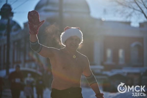 Миньоны с авоськой, самобеглые узники и Якубович. Кого собрал Рождественский полумарафон Миньоны с авоськой, самобеглые узники и Якубович. Кого собрал Рождественский полумарафон