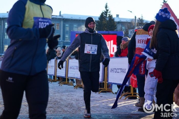 Миньоны с авоськой, самобеглые узники и Якубович. Кого собрал Рождественский полумарафон Миньоны с авоськой, самобеглые узники и Якубович. Кого собрал Рождественский полумарафон