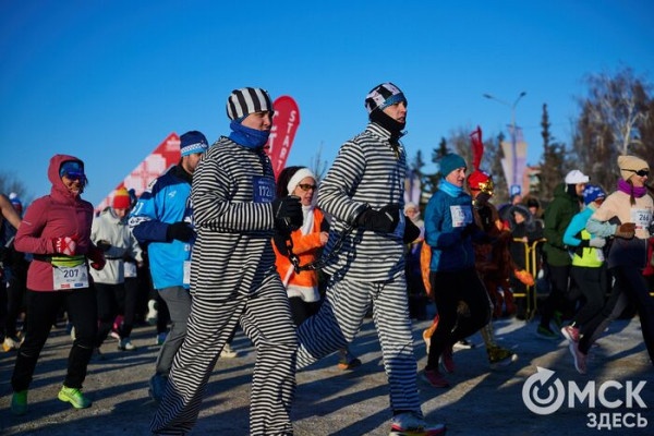 Миньоны с авоськой, самобеглые узники и Якубович. Кого собрал Рождественский полумарафон Миньоны с авоськой, самобеглые узники и Якубович. Кого собрал Рождественский полумарафон