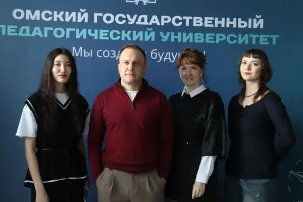 Полезный или опасный. В ОмГПУ педагогов познакомили с экосистемой ИИ