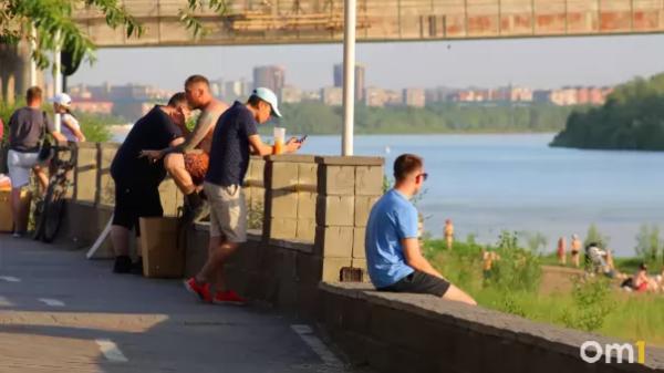 Плюс 32 градуса в сентябре: Омск накрывает аномальная жара &mdash; когда ждать похолодания?