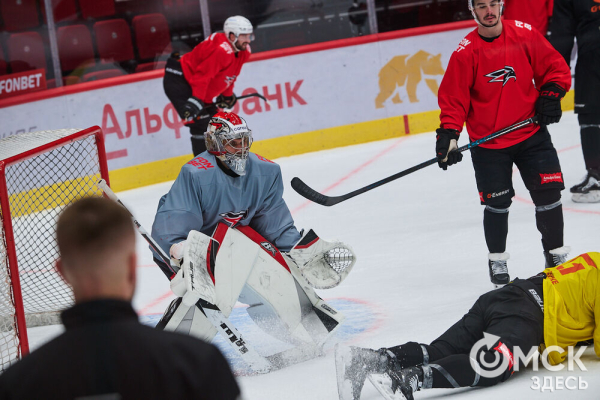 "Это серьёзный вызов, но мы вызовы любим". Омский "Авангард" вышел на лёд после паузы