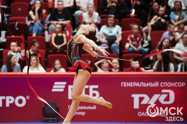 Гимнастка Евгения Канаева и прима-балерина Елизавета Кокорева выступят в Омске на одной площадке