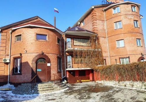 В центре Омска несколько лет не могут продать банный комплекс В центре Омска несколько лет не могут продать банный комплекс