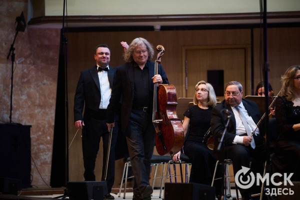 Язык взаимоотношений между Инь и Ян определяют дирижёр Михаил Голиков и виолончелист Александр Князев