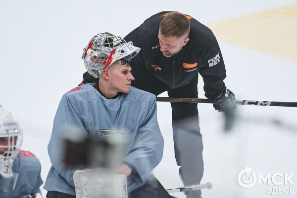 "Это наш стиль, мы от него отходить не будем". Омский "Авангард" в шаге от первого матча плей-офф