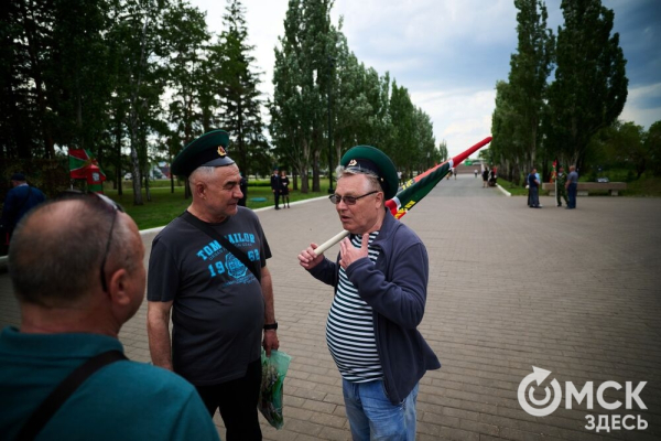 День пограничника в&nbsp;Омске отметили построением, танцами и долгожданными встречами