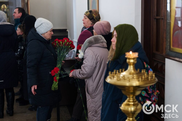 "Учила терпению и честности": В Омске простились с виолончелисткой Ниной Липилиной