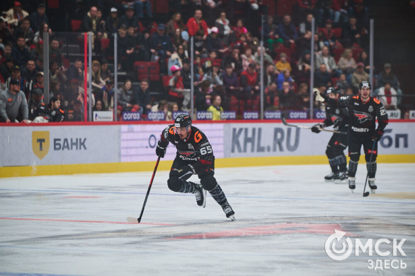 "Авангард" выиграл обе домашние игры у ЦСКА