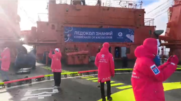 Три года на мечту. 14-летний школьник из Омска совершил путешествие к Северному полюсу Три года на мечту. 14-летний школьник из Омска совершил путешествие к Северному полюсу