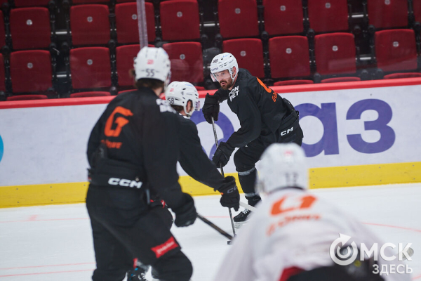 "Это серьёзный вызов, но мы вызовы любим". Омский "Авангард" вышел на лёд после паузы