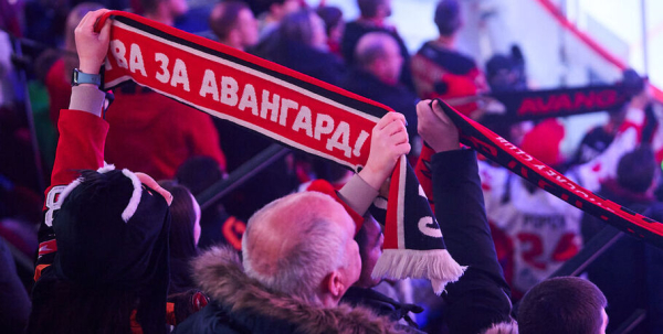 Дубль Прохоркина принёс "Авангарду" решающую победу в серии с "Нефтехимиком"