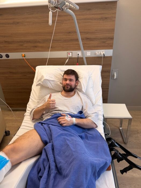Форвард "Авангарда" перенёс операцию в Германии Форвард "Авангарда" перенёс операцию в Германии
