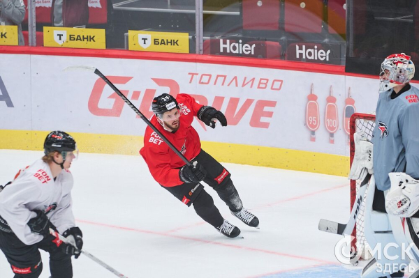 "Это наш стиль, мы от него отходить не будем". Омский "Авангард" в шаге от первого матча плей-офф