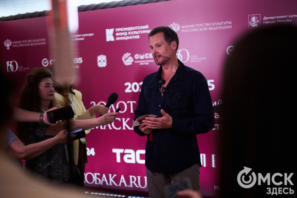 Триумф в моменте. Как "Золотая маска" сияла в Омске