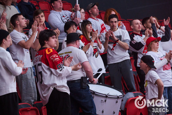 Обновлённый СКК имени Блинова принял первый хоккейный матч Обновлённый СКК имени Блинова принял первый хоккейный матч