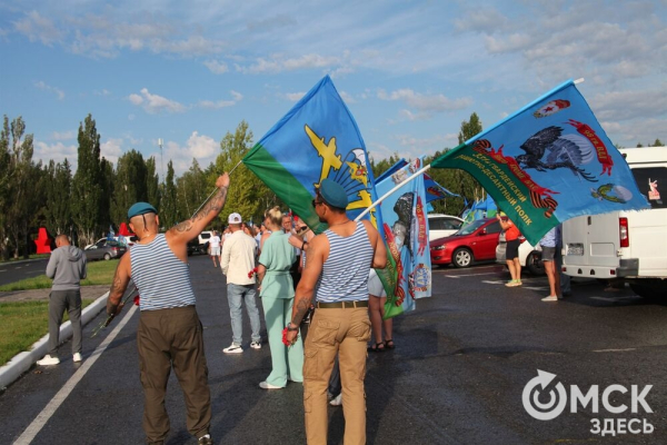 Память и традиции: воздушный десант отмечает свой праздник Память и традиции: воздушный десант отмечает свой праздник