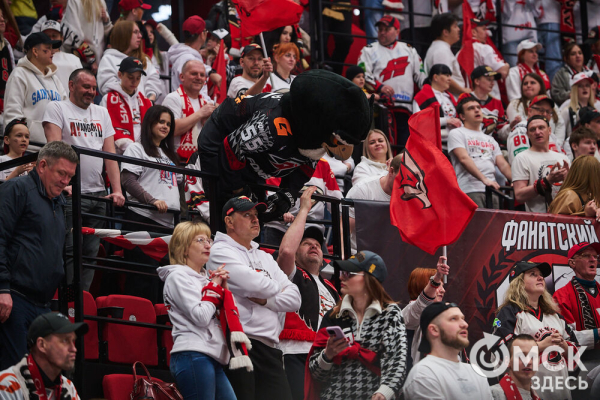 "Авангард" выиграл обе домашние игры у ЦСКА