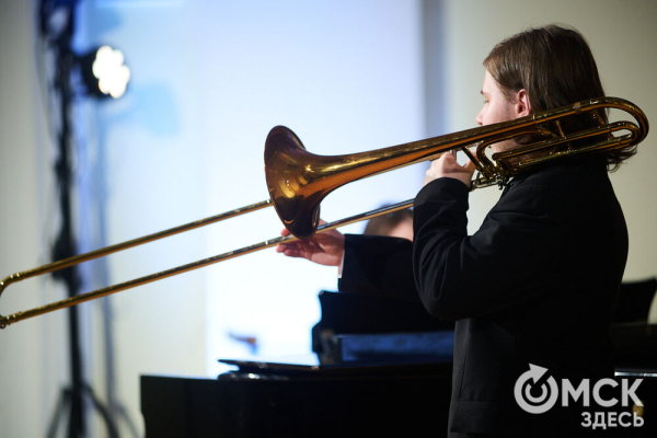 Мы не прощаемся, а говорим до свидания. В Омске состоялся отчётный концерт студентов Шебалинки