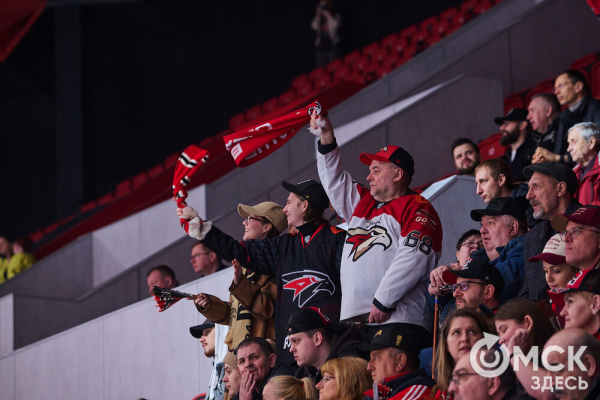 Обновлённый СКК имени Блинова принял первый хоккейный матч Обновлённый СКК имени Блинова принял первый хоккейный матч