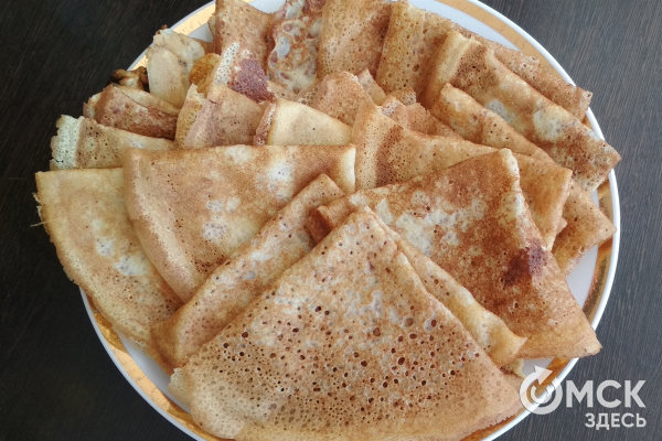 Сколько можно съесть блинов? Специалисты назвали размер полезной порции