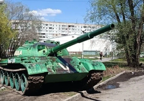 Мэр Омска сообщил, куда перенесут танк из&nbsp;микрорайона &laquo;Тополиный&raquo;