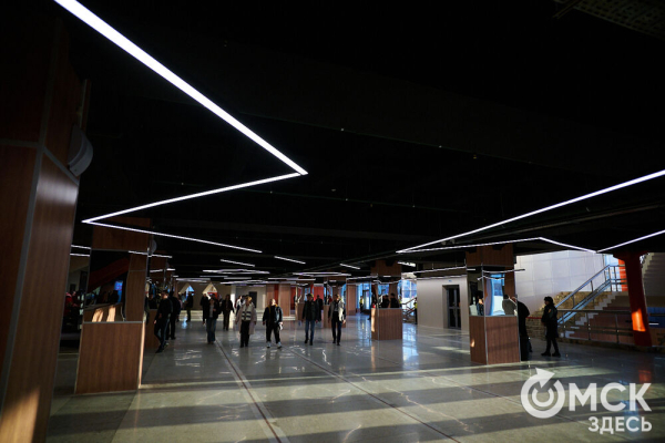 Обновлённый СКК имени Блинова принял первый хоккейный матч Обновлённый СКК имени Блинова принял первый хоккейный матч