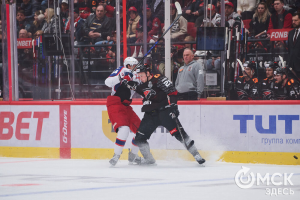 "Авангард" выиграл обе домашние игры у ЦСКА