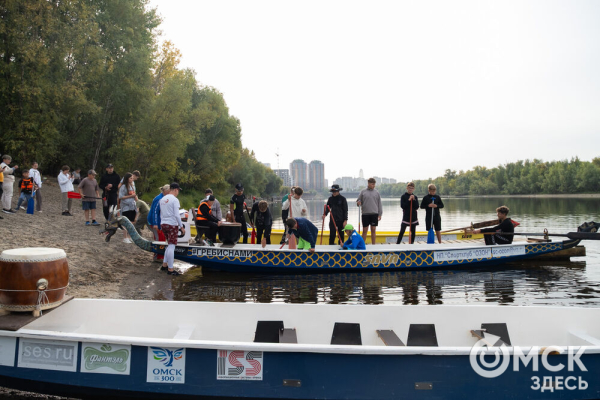 "Драконы" на Иртыше: 120 спортсменов боролись за Кубок региона по гребле в центре Омска