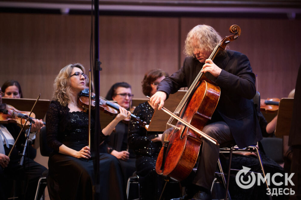 Язык взаимоотношений между Инь и Ян определяют дирижёр Михаил Голиков и виолончелист Александр Князев