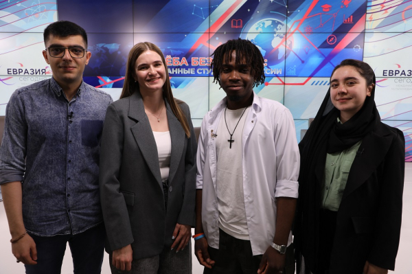 "Я выбрал Омск, потому что здесь был Достоевский". Зачем иностранные студенты едут в Сибирь