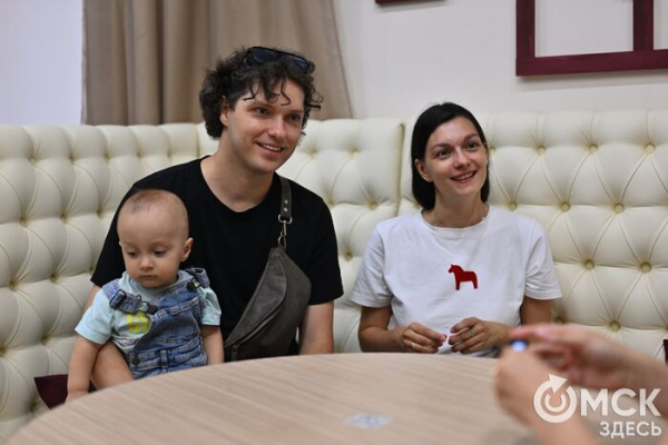 Актёры Дмитрий и Екатерина Цепкины отыграли прощальный спектакль в "Галёрке"