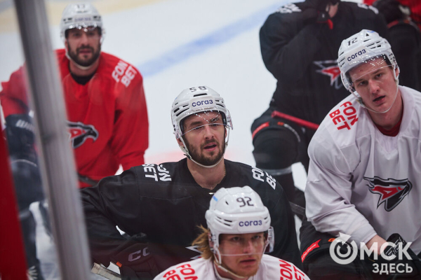 "Это серьёзный вызов, но мы вызовы любим". Омский "Авангард" вышел на лёд после паузы