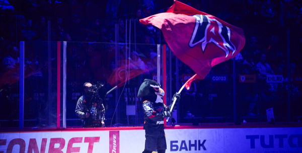 Шайба Окулова в овертайме принесла "Авангарду" третью победу в серии с ЦСКА