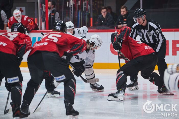 Обновлённый СКК имени Блинова принял первый хоккейный матч Обновлённый СКК имени Блинова принял первый хоккейный матч