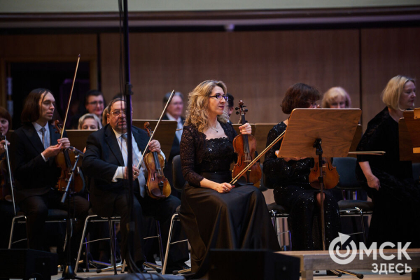 Язык взаимоотношений между Инь и Ян определяют дирижёр Михаил Голиков и виолончелист Александр Князев