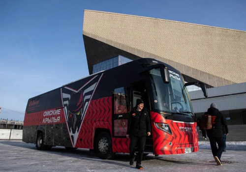 Омский губернатор подтвердил открытие СКК имени Блинова Омский губернатор подтвердил открытие СКК имени Блинова