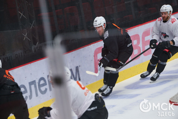 "Это серьёзный вызов, но мы вызовы любим". Омский "Авангард" вышел на лёд после паузы