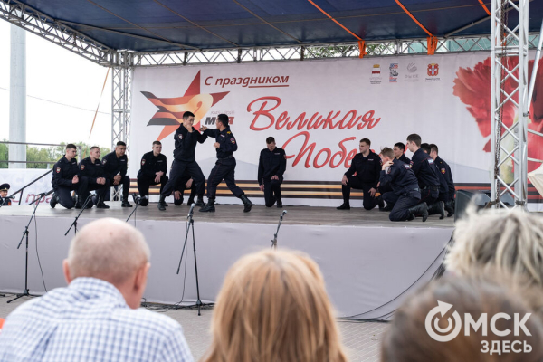 Праздник со слезами на глазах и теплотой в сердце: как Омск отмечал День Победы