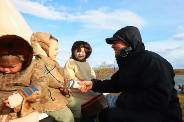 Режиссёр родом из Омска Владимир Головнёв снял мистический триллер на просторах Ямала Режиссёр родом из Омска Владимир Головнёв снял мистический триллер на просторах Ямала