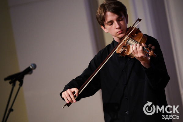 Мы не прощаемся, а говорим до свидания. В Омске состоялся отчётный концерт студентов Шебалинки