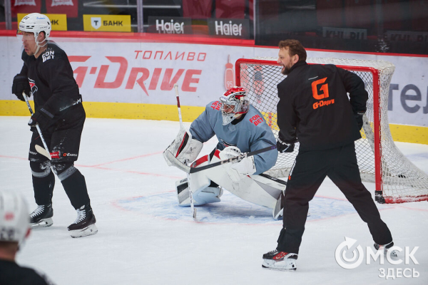 "Это серьёзный вызов, но мы вызовы любим". Омский "Авангард" вышел на лёд после паузы