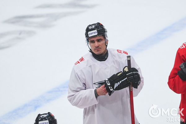 "Это наш стиль, мы от него отходить не будем". Омский "Авангард" в шаге от первого матча плей-офф