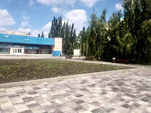 "Думайте сами, решайте сами". Как обновилась площадь у КДЦ "Иртыш"
