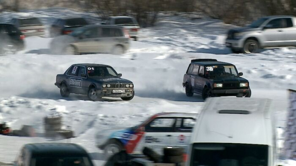 "Дрифт - это контролируемая агрессия". Омских гонщиков не напугал весенний мороз "Дрифт - это контролируемая агрессия". Омских гонщиков не напугал весенний мороз