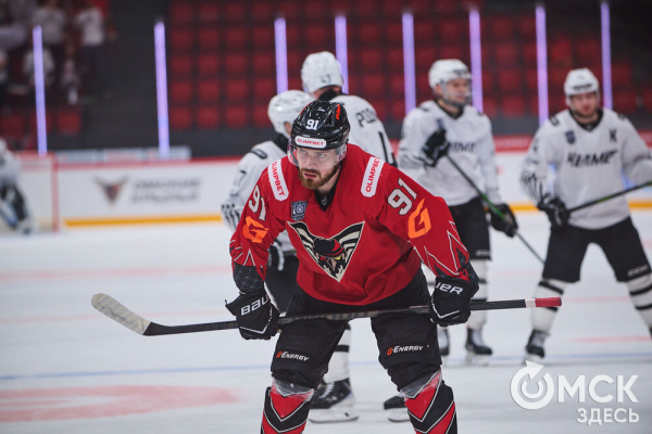 Обновлённый СКК имени Блинова принял первый хоккейный матч Обновлённый СКК имени Блинова принял первый хоккейный матч