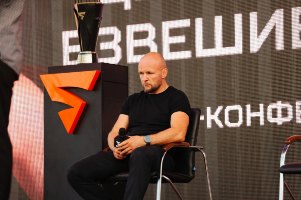 Лицом к лицу: жаркий поединок взглядов на "Пешеходном Любинском"