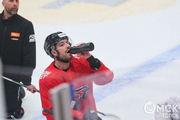 "Это наш стиль, мы от него отходить не будем". Омский "Авангард" в шаге от первого матча плей-офф