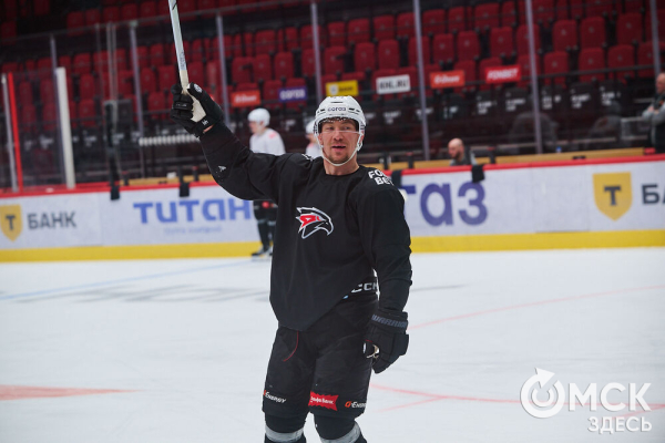 "Это серьёзный вызов, но мы вызовы любим". Омский "Авангард" вышел на лёд после паузы